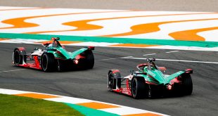 Audi, ilk resmi Formula E’de şampiyonluk peşinde