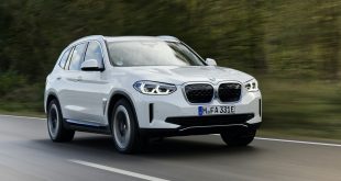 Tamamen Elektrikli Yeni BMW iX3 Showroomlarda Yerini Aldı