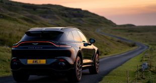 ASTON MARTIN’İN İLK ‘SUV’U ‘DBX’, YENİ RENKLERİYLE DE BÜYÜLEYECEK