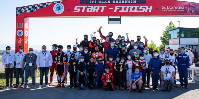 Kartingde Coşkulu Sezon Açılışı