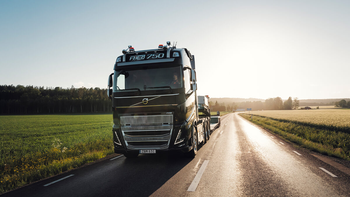 Volvo Trucks, yüksek verimlilik, konfor ve gücün sembolü yeni Volvo FH16’yı tanıttı
