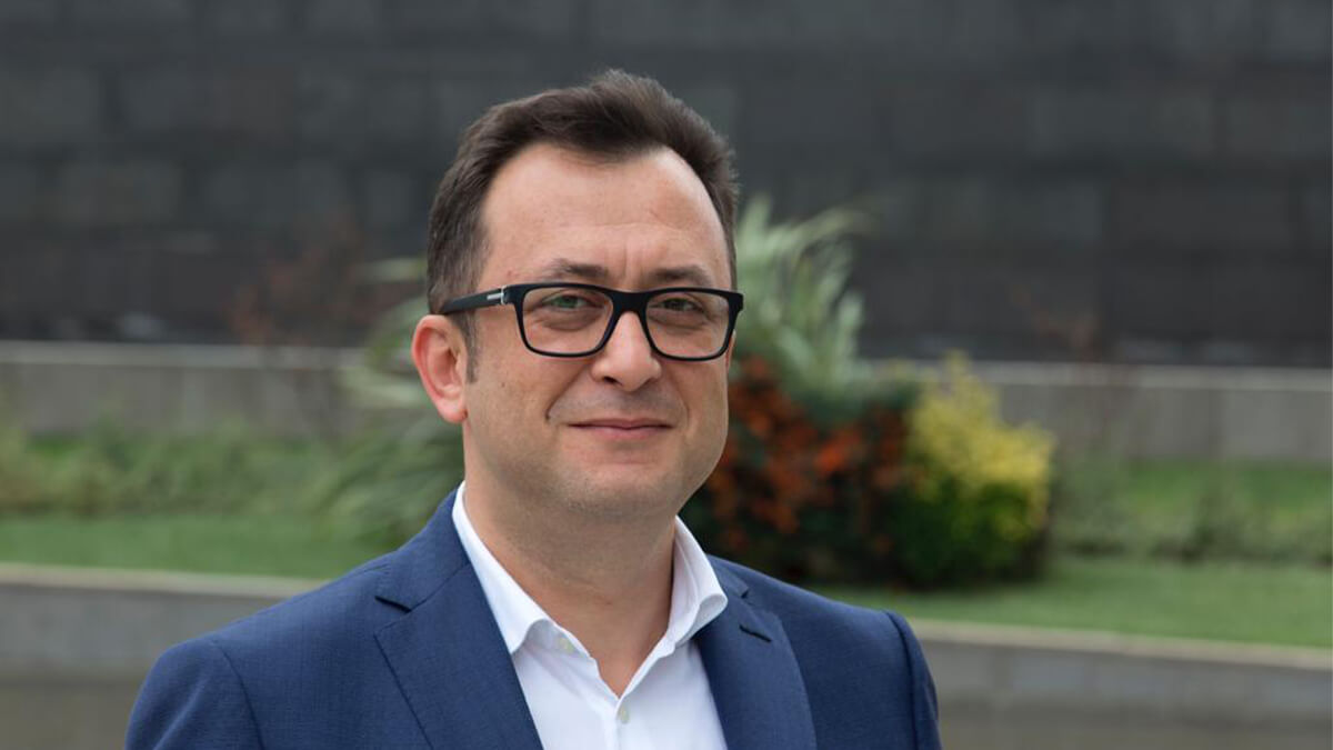 "Alışverişte önce sebze ve meyvesini alan tüketici duygusal açıdan kendini rahat hissediyor"