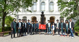 SPbPU Yüksek Lisans Programından Mezun Olan Türk Öğrenciler Diplomalarını Aldı