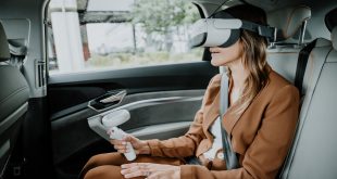 Audi’den yolculara sanal gerçeklik uygulaması holoride