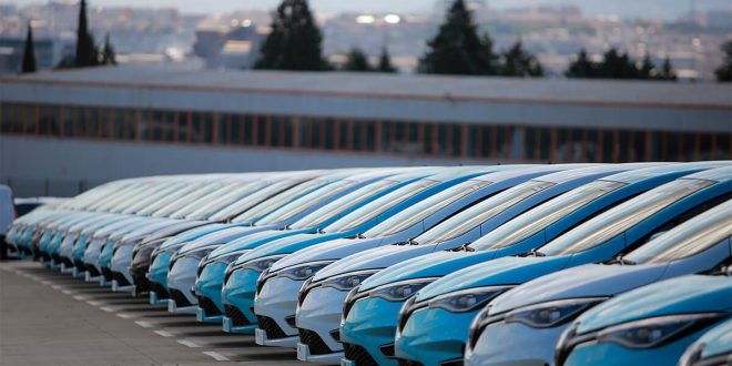 RENAULT MAİS İLE TİKTAK’IN 400 ADET RENAULT ZOE ANLAŞMASI