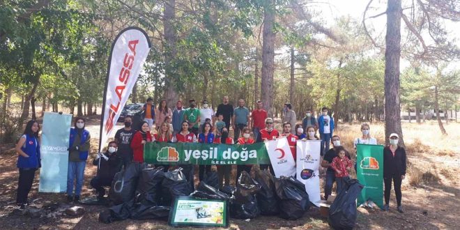 Brisa gönüllülerinden 18 Eylül Dünya Temizlik Günü’nde 3 koldan çevre temizliği