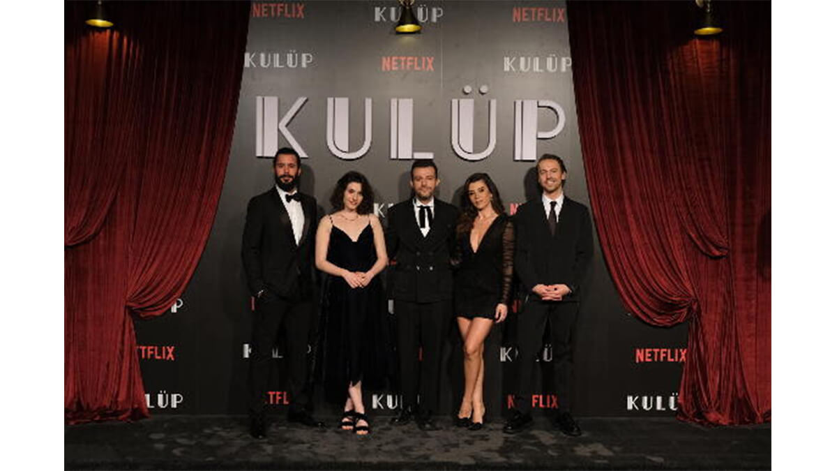 NETFLIX’İN YENİ DİZİSİ KULÜP’ÜN GALASI SALT GALATA’DA GERÇEKLEŞTİ