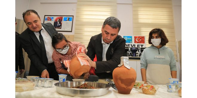 UYUM ÖĞRENCİLERİNDEN TESTİ KEBABI